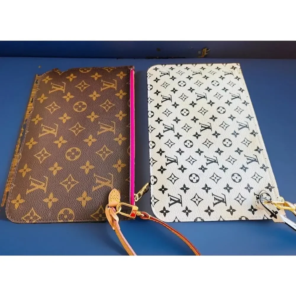 Louis Vuitton Pochette MM Bag Black White Pouch Wristlet Mini Monogram LTD Rare